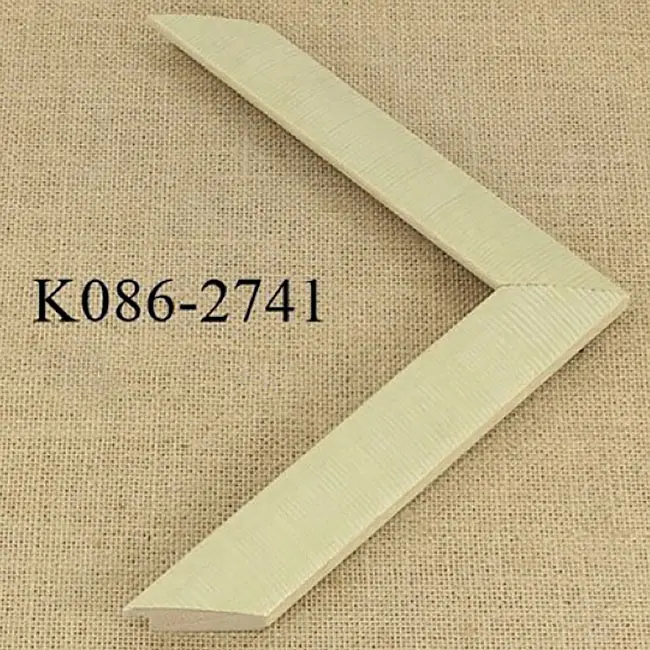 пластиковый багет K086-2741