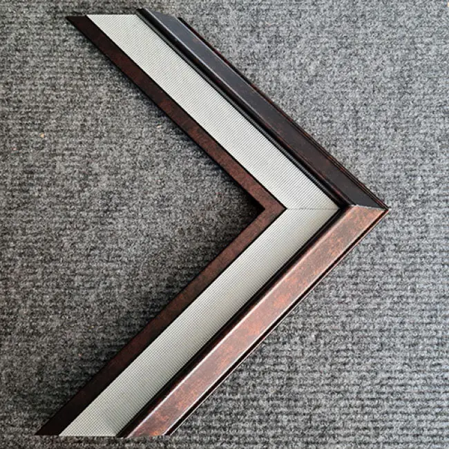 пластиковый багет R4921-j11047