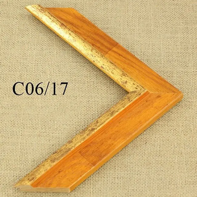 деревянный багет C06-17