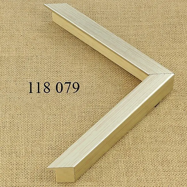 деревянный багет 118-079