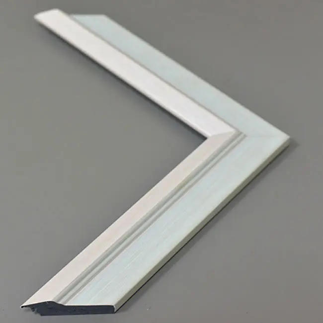 пластиковый багет 3918-351