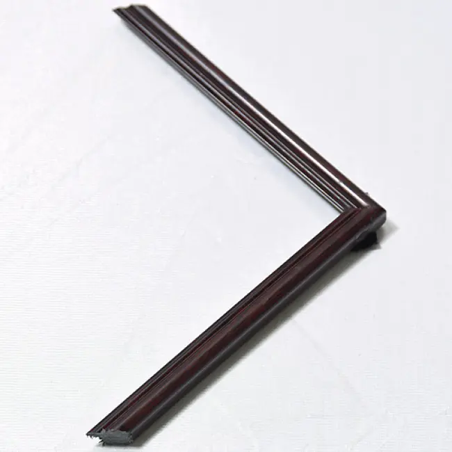 пластиковый багет 511-05