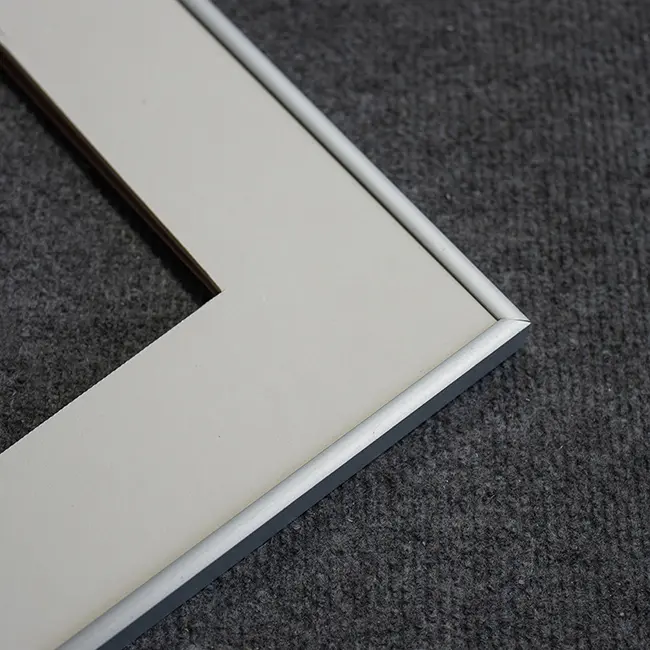 алюминиевый багет C711-01