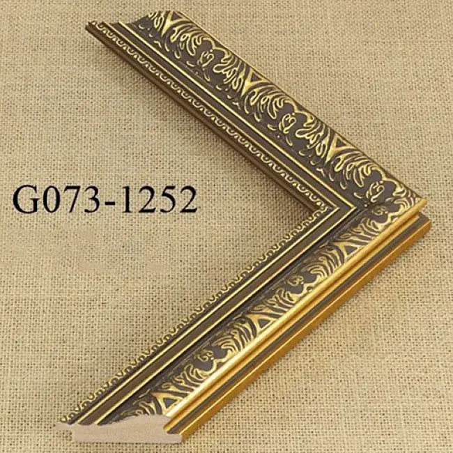 пластиковый багет G073-1252