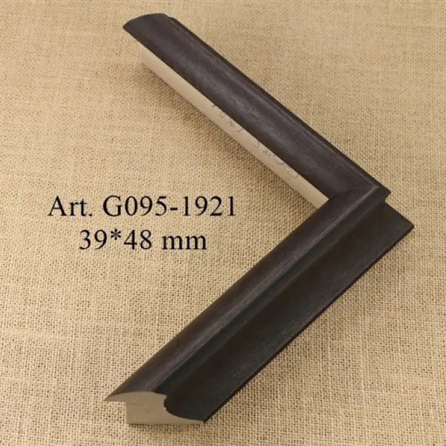 пластиковый багет G095-1921