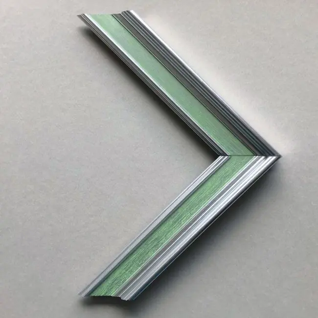 пластиковый багет K052-113