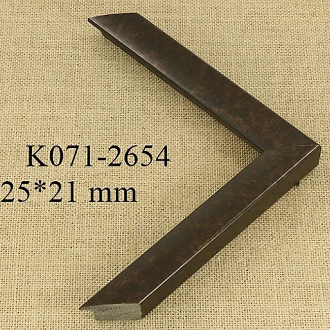 пластиковый багет K071-2654