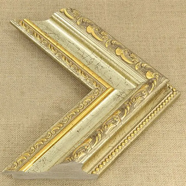 пластиковый багет K107-0728