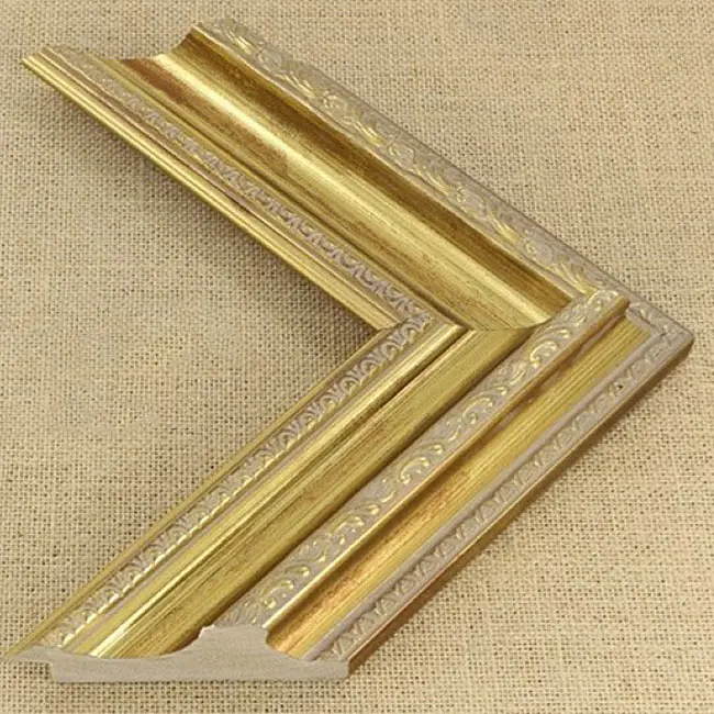 пластиковый багет K108-0943