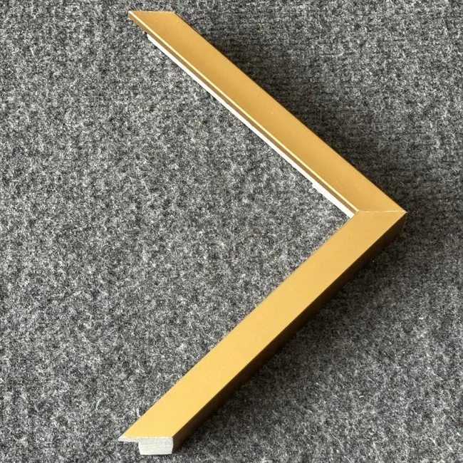 пластиковый багет K1727-125