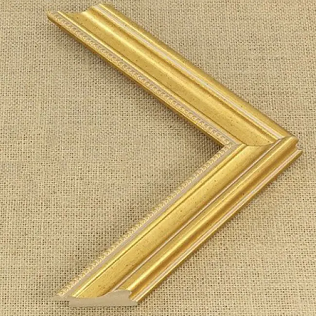 пластиковый багет K245-2054