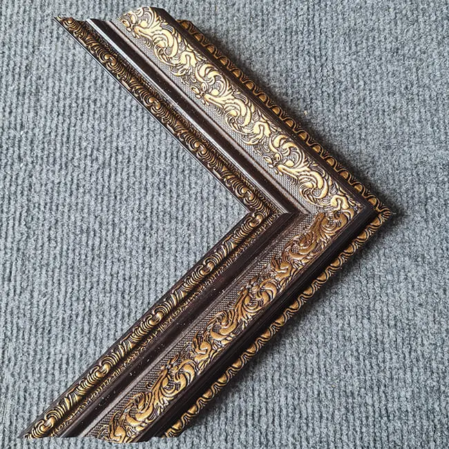 пластиковый багет K356-177