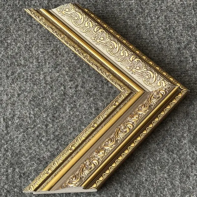 пластиковый багет K356-950G