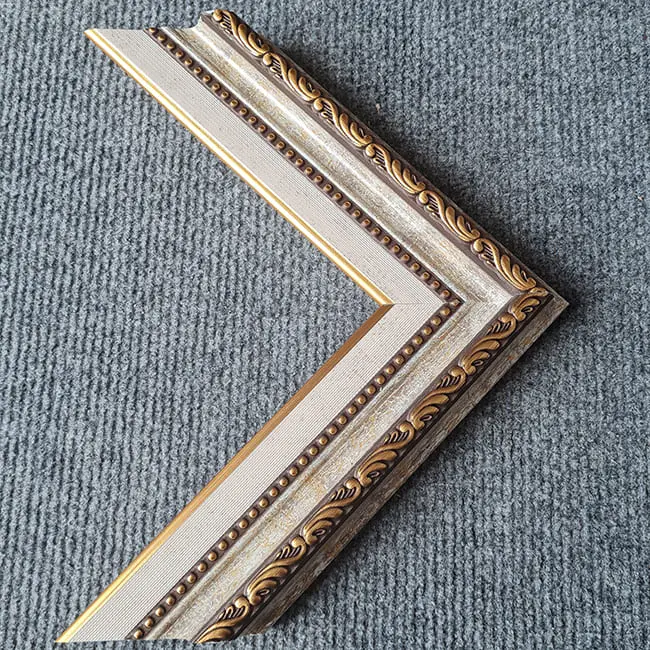 пластиковый багет K595-792