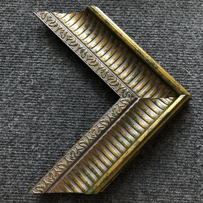 пластиковый багет K6525-118