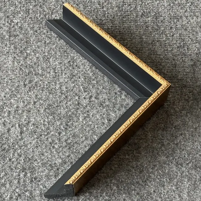 пластиковый багет P7802-C-72D