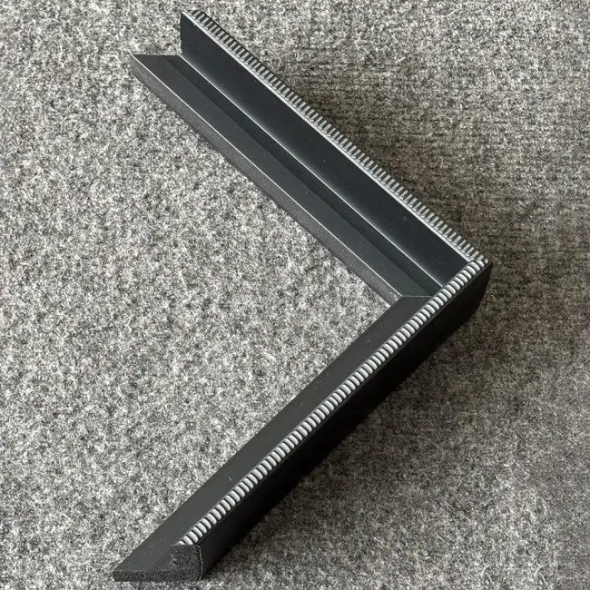 пластиковый багет P7802-D-22B