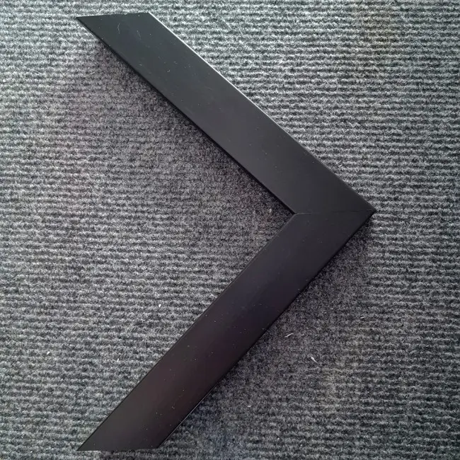 пластиковый багет K071-178