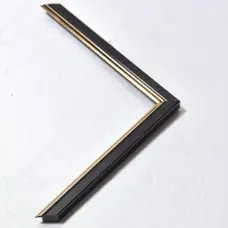 пластиковый багет R137-321