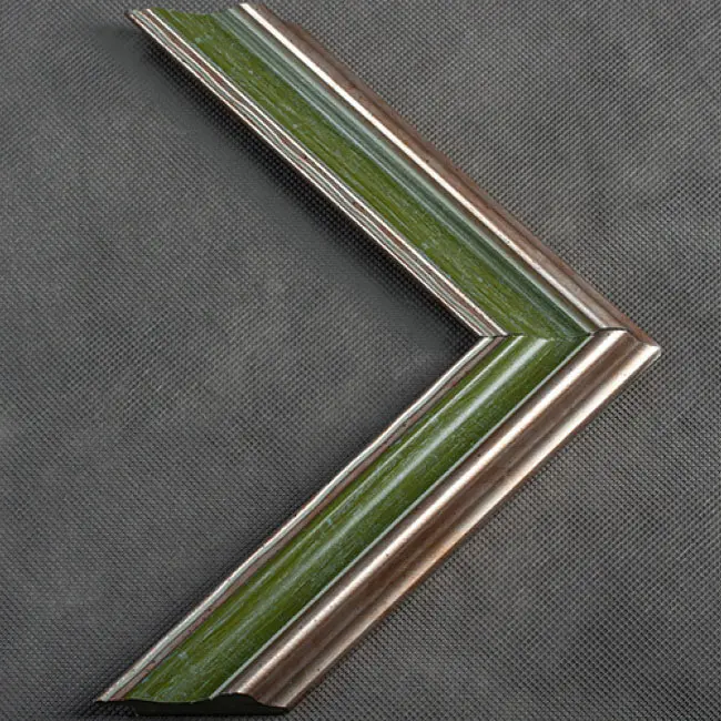 пластиковый багет R485-642