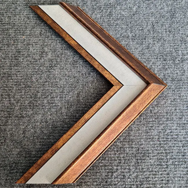 пластиковый багет R4921-1764