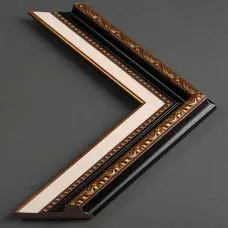 пластиковый багет R595-197n