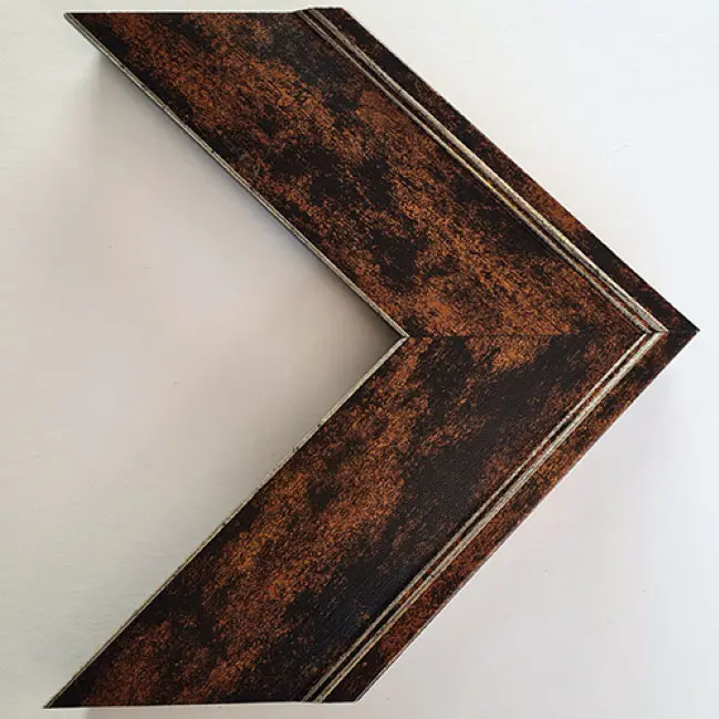 пластиковый багет R7023-j06824